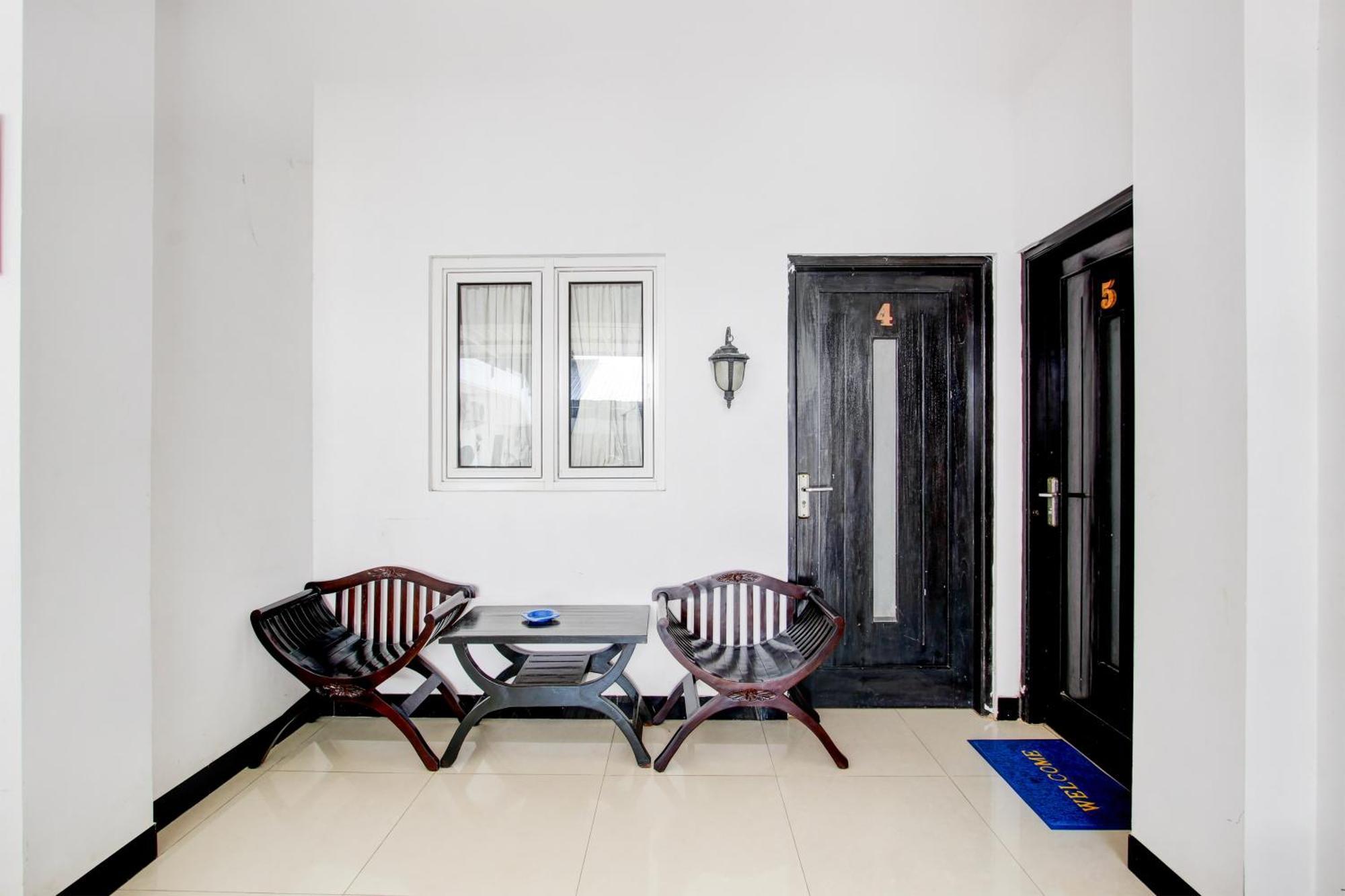 Oyo 409 Pondok Helomi Kalasan Exterior photo